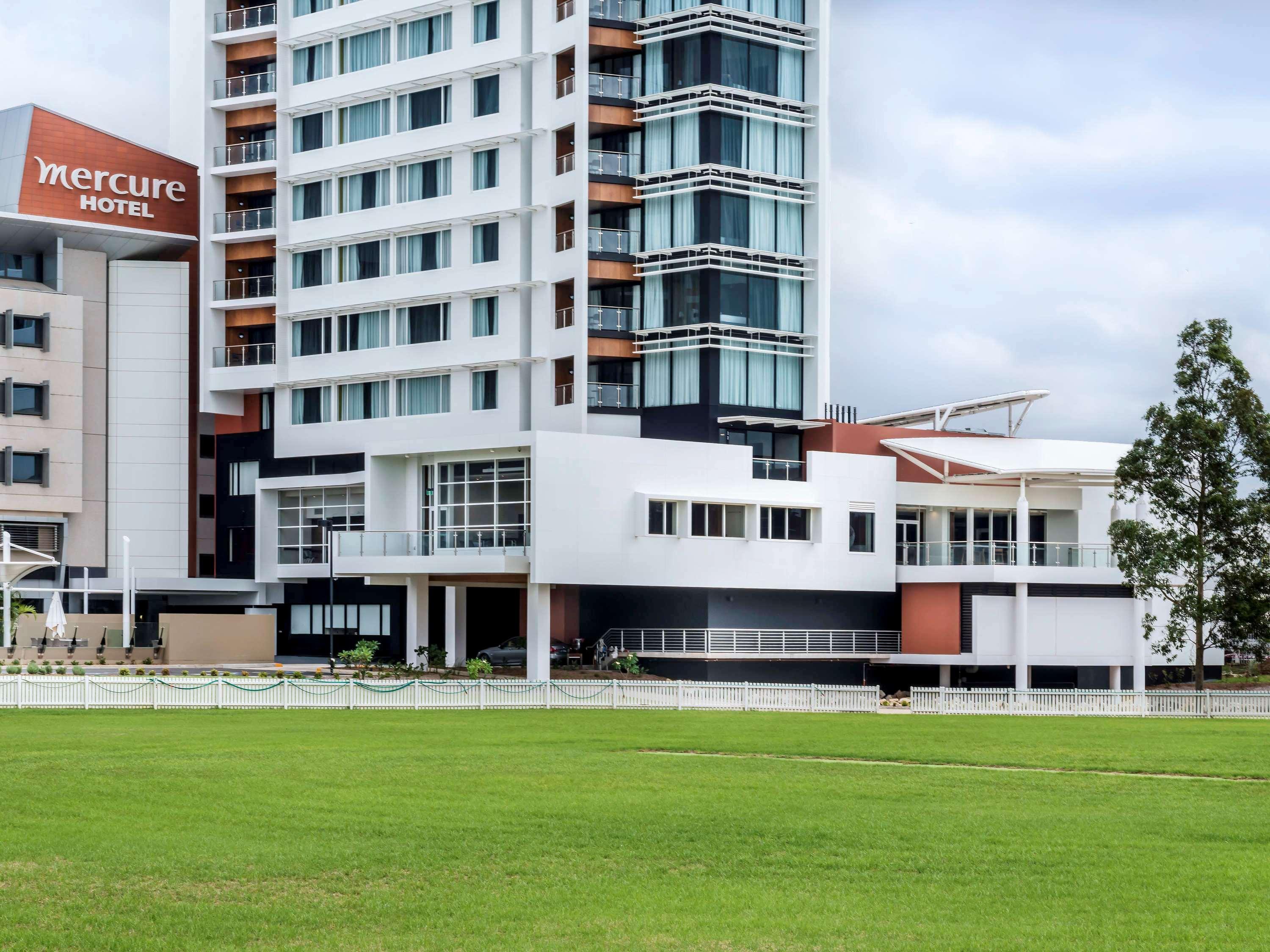 Mercure Sydney Hotel 4*